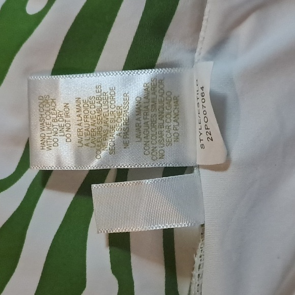 Anne Cole Green White Zebra Stripe V-Wire One Piece Swimsuit Size 18W Shirred - Picture 9 of 10